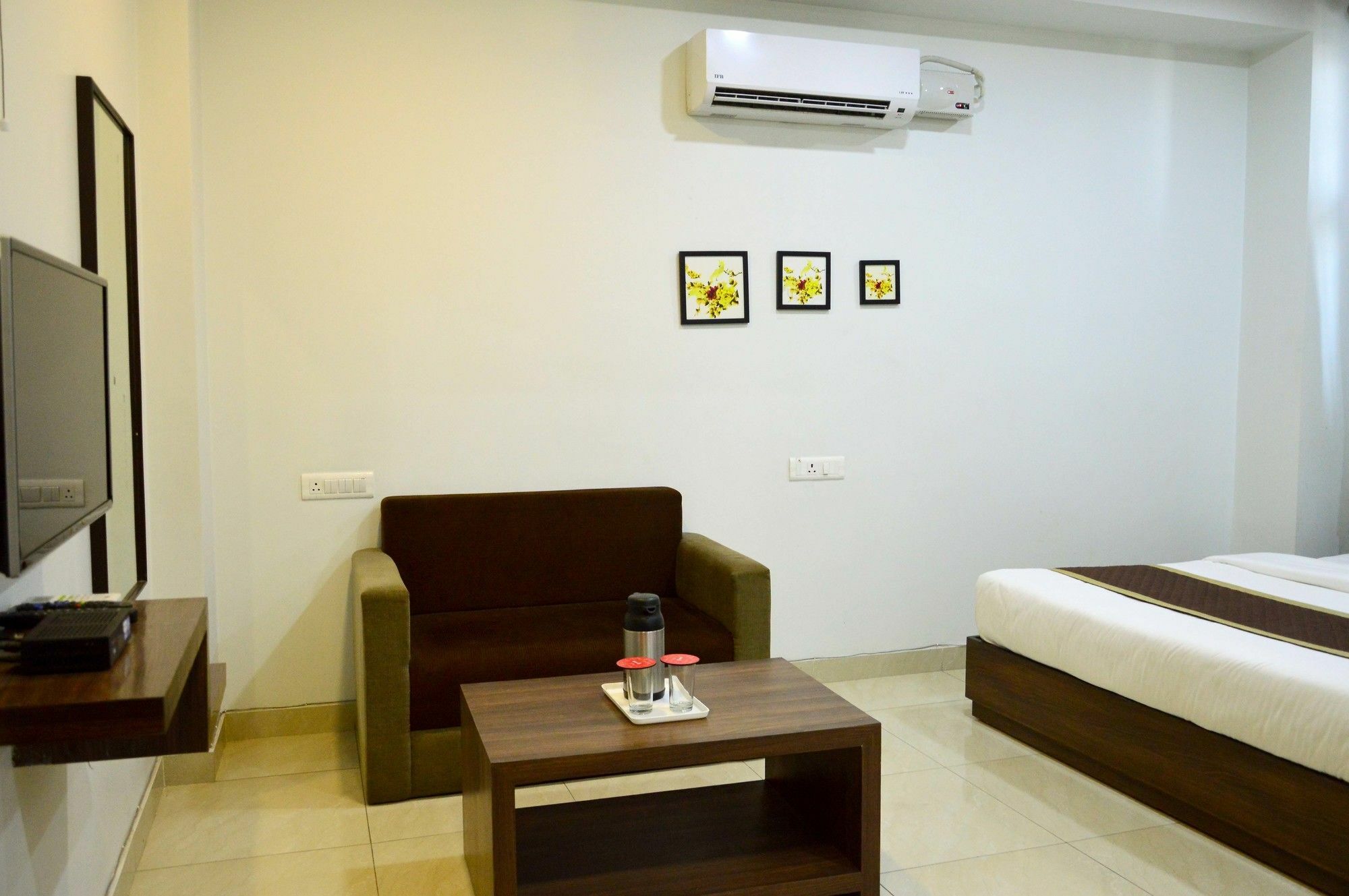 Oyo 6697 Hotel Green Lemon Jaipur Exteriör bild